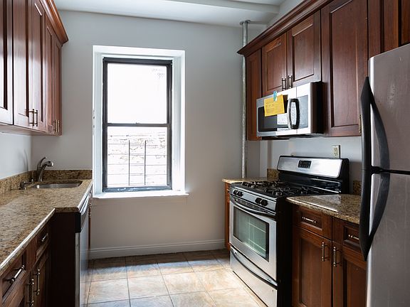 2nd image of 20 Seaman Ave APT 2K
