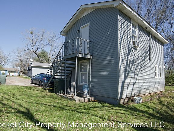 3rd image of 2813 Union Dr NW #B