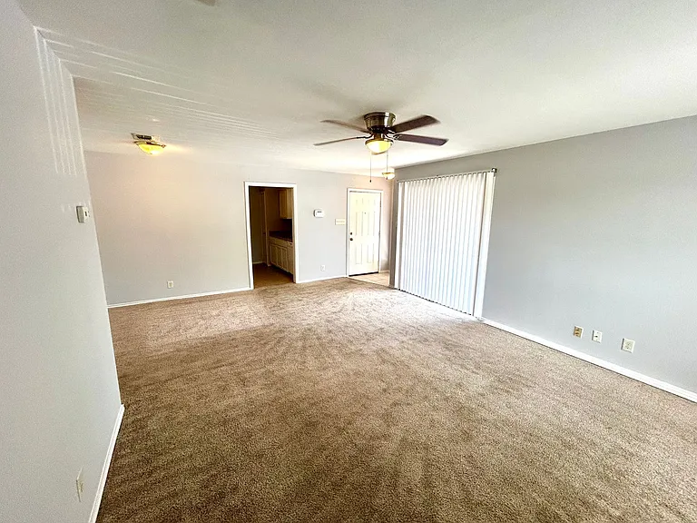 810 Station St — Photo 28