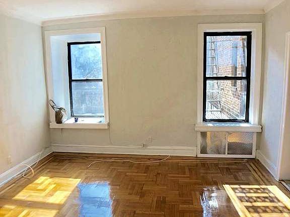 3rd image of 141 E 19th St APT 6F