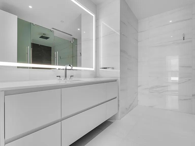 300 Biscayne Boulevard Way #3008 — Photo 17