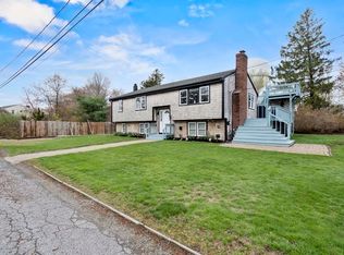 48 Bunker Hill Rd, Ipswich, MA 01938
