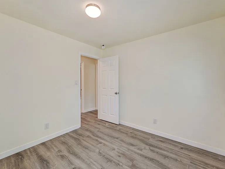 2516 S 286th Pl #C — Photo 11