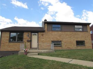 215 Ridgely Dr, Verona, PA 15147