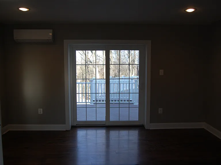 Telegraph Rd — Photo 15