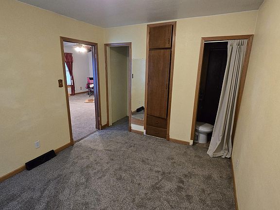 4th image of 523 E End Ave