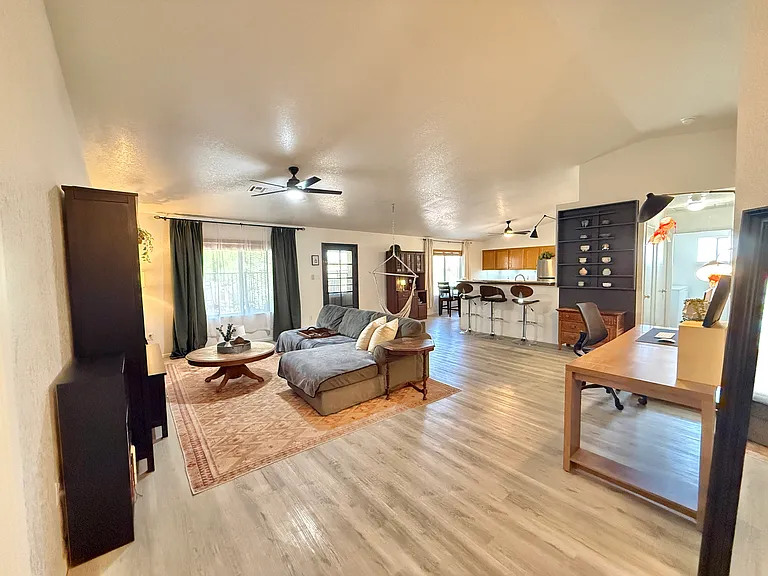 4028 S Sagebrush Ave — Photo 6