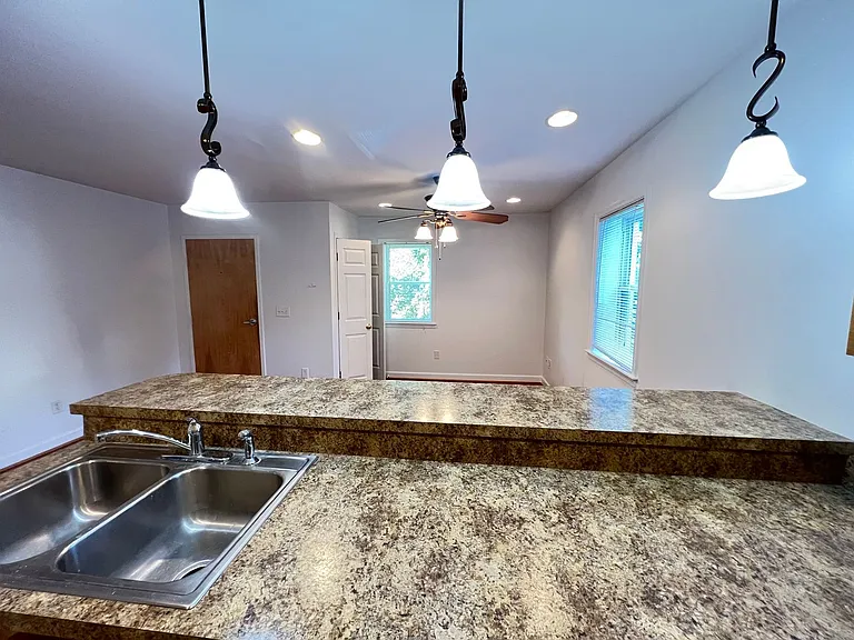 702 Delevan St — Photo 6