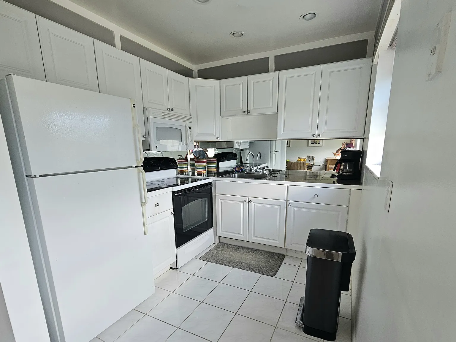 2 bed, 1.5 bath, 819 sqft, $1,500 — Photo 4