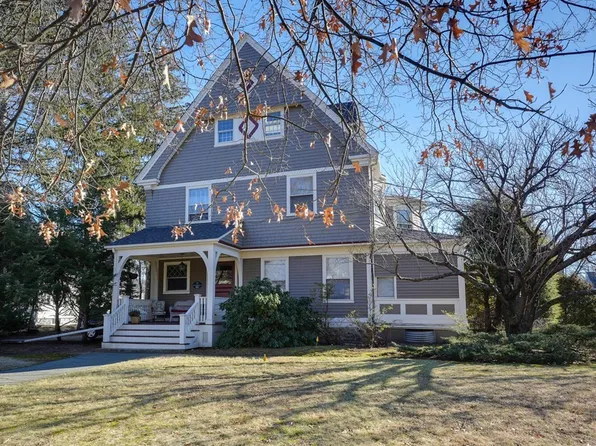 100 Pleasant St APT 14, Arlington, MA 02476