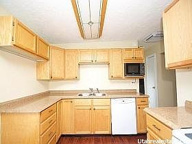 3rd image of 3672 S Highlander St