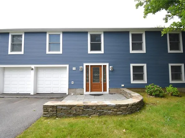 92 Trout Dr, Middletown, RI 02842
