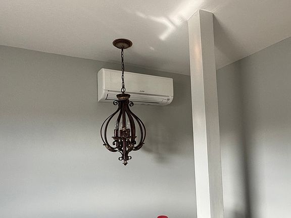 4th image of 476 Vineland Ave Floor 2