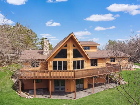 2115 Ridge Dr, Lake Geneva, WI 53147