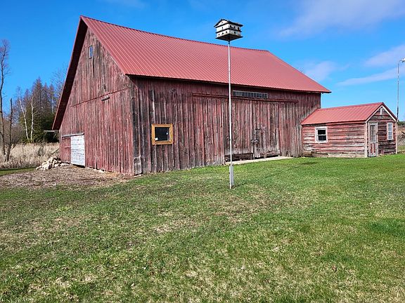 4th image of 6602 Center Rd E