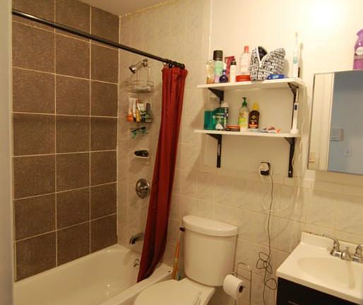 2nd image of 44 Jefferson St APT 2L