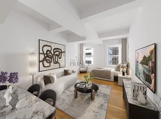 88 Greenwich Street 819 image 1 of 15