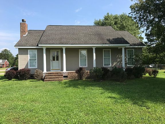 4th image of 22 Renee Cir