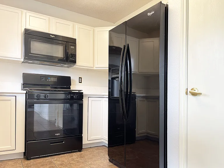2100 Waterway Bnd — Photo 14