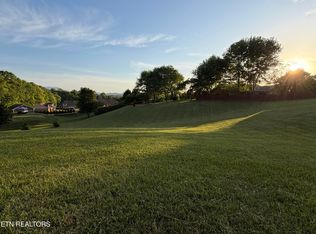 Robert Ridge Rd, Sevierville, TN 37862