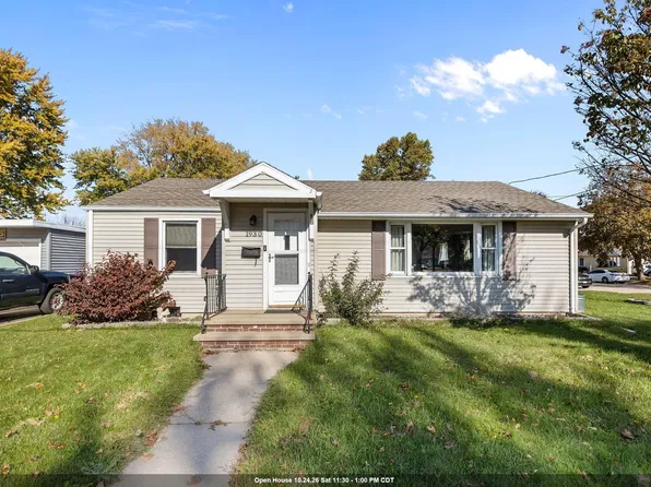 1930 E College Ave, Appleton, WI 54915