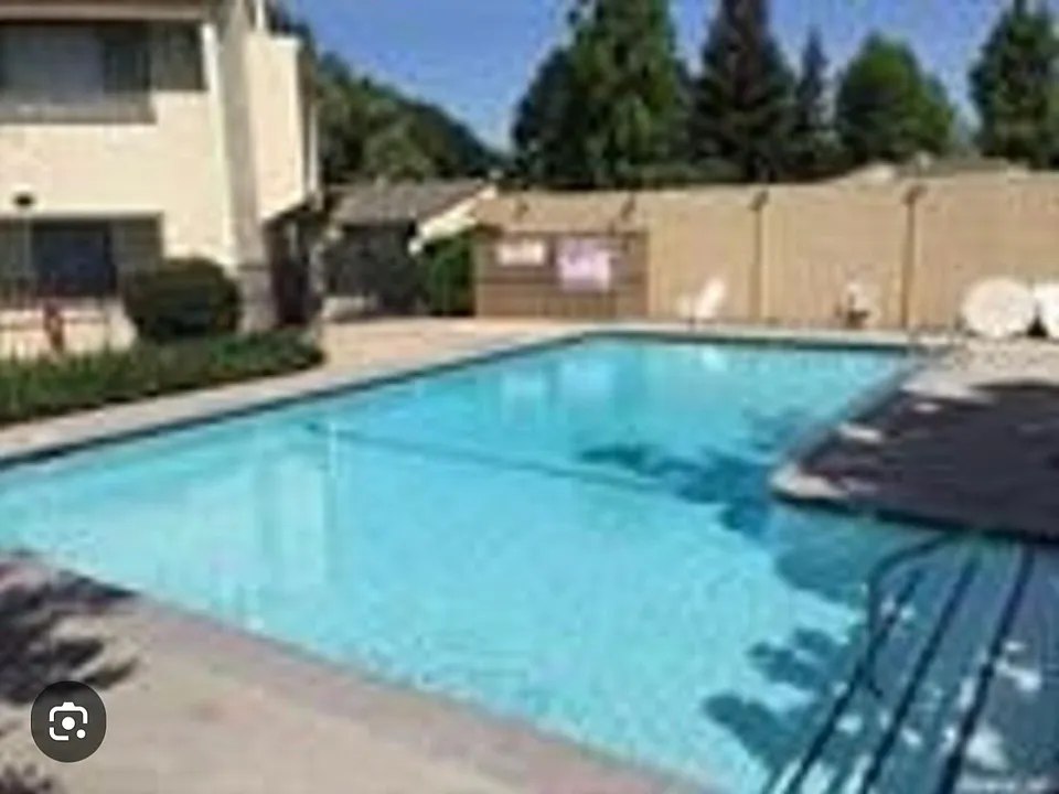 325 Standiford Ave