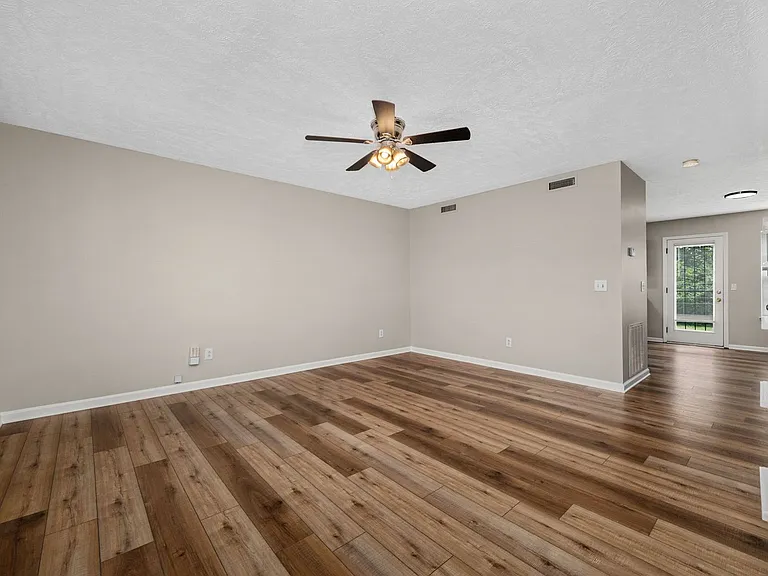 2344 Willowbrook Dr #2344A — Photo 5