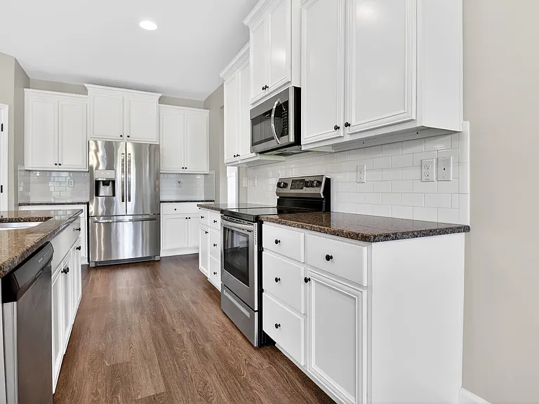 144 Reserve Pl — Photo 41