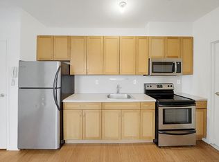 74 Greenpoint Ave #1A, Brooklyn, NY 11222