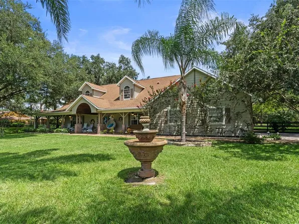 32137 Wolf Branch Ln, Sorrento, FL 32776