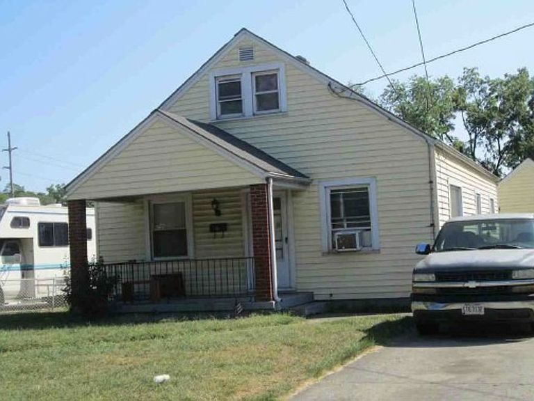 Listing photo 2