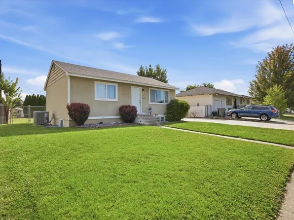 2006 Everest Ave, Richland, WA 99354