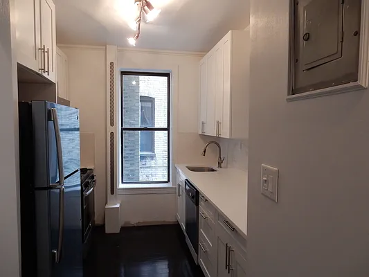 Rented by Aimee Grodanz, LREB | media 20