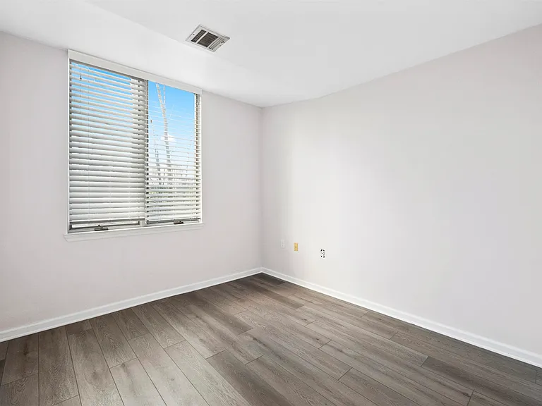 310 Passaic Ave #302 — Photo 10
