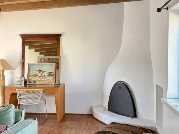 408 Liebert St, Taos, NM 87571