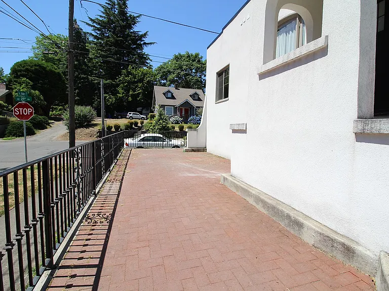 2905 SE Alder St — Photo 21