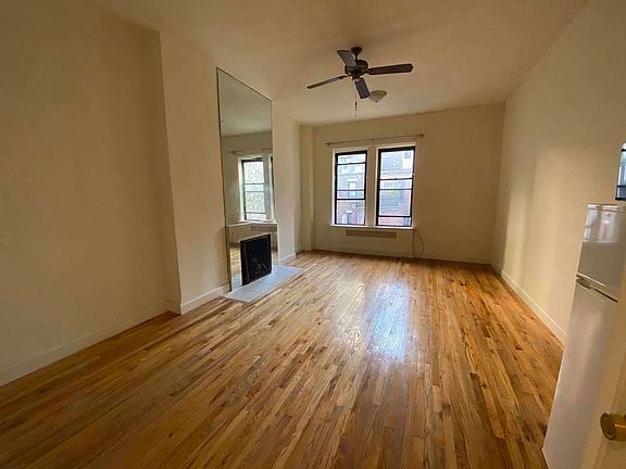 5th image of 10 W 76th St APT 4