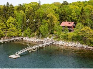 21 Elbow Rd S, East Boothbay, ME 04544