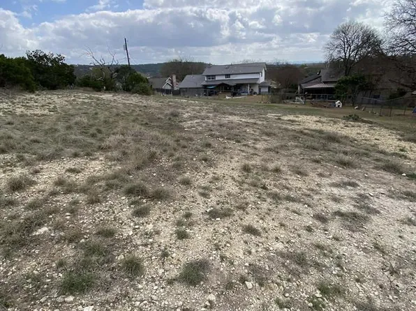 431 Crest Ridge Dr, Kerrville, TX 78028