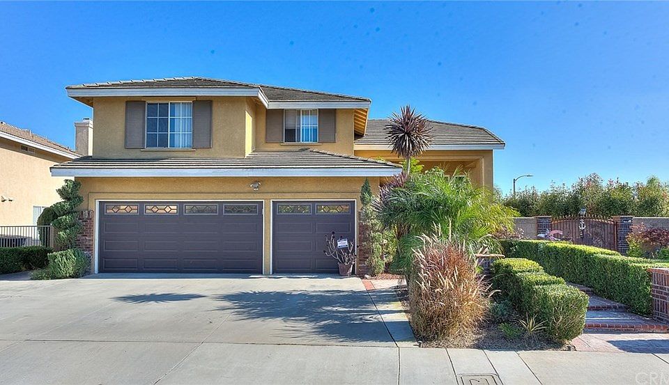 1st image of 1315 Gold Shadow Ln