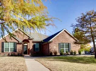 1020 Hickory Bend Ln, Fort Worth, TX 76108