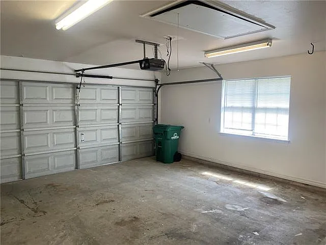 1373 Fairfield Dr — Photo 19