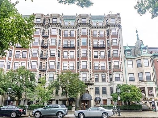 1st image of 464-466 Commonwealth Ave #503