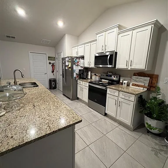 93 Royal Oak Dr — Photo 14