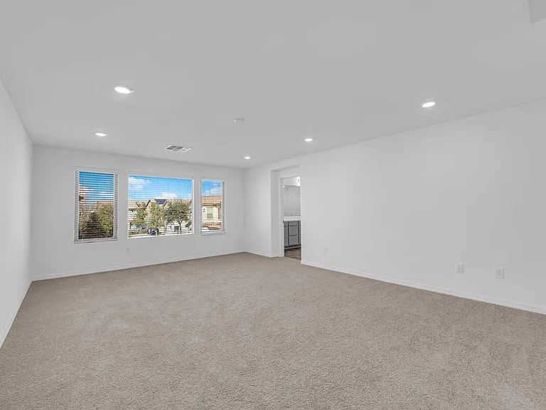 650 Steep Canyon Ave — Photo 21