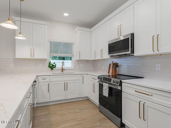 5th image of 941 BRUEN Street