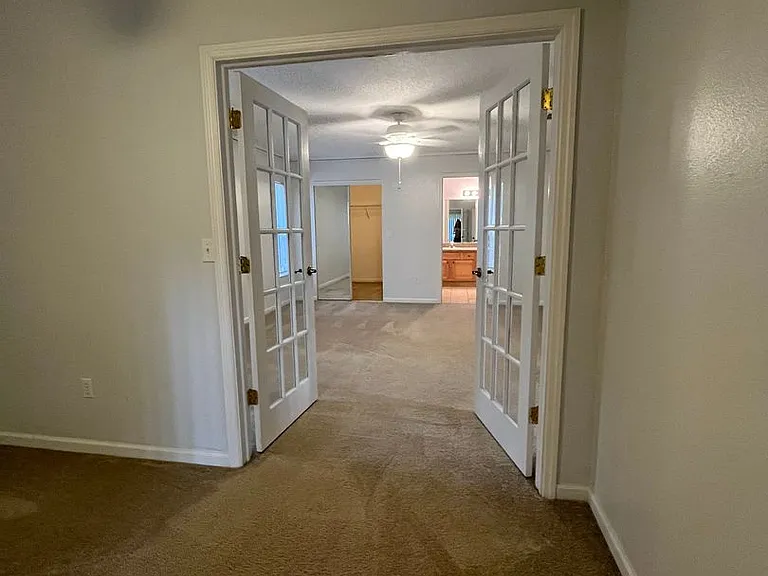 9 White Hawk Pl — Photo 16
