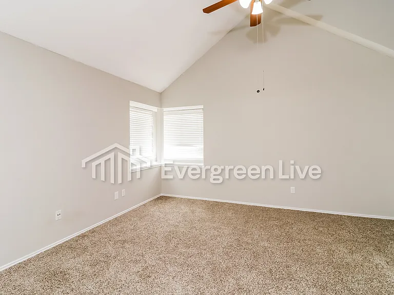 1109 Cherrytree Dr — Photo 12