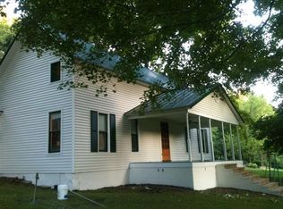 6105 Sinks Rd, Cunningham, TN 37052