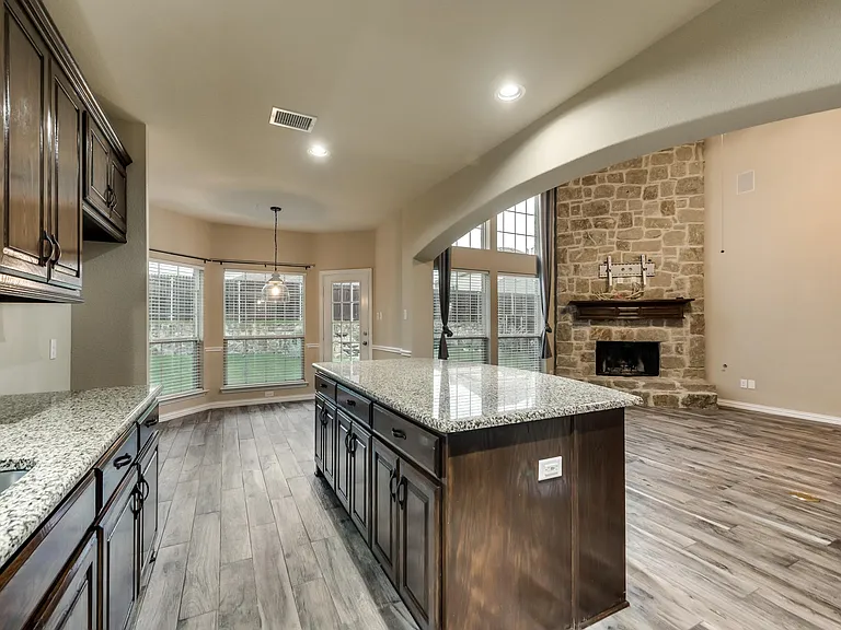 13909 Blueberry Hill Dr — Photo 10